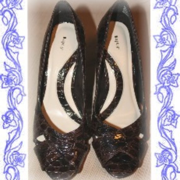 ⭐️CLEARANCE SALE⭐️ Kendal Brown Faux Crocodile Heels by Apt 9 - Picture 2 of 8